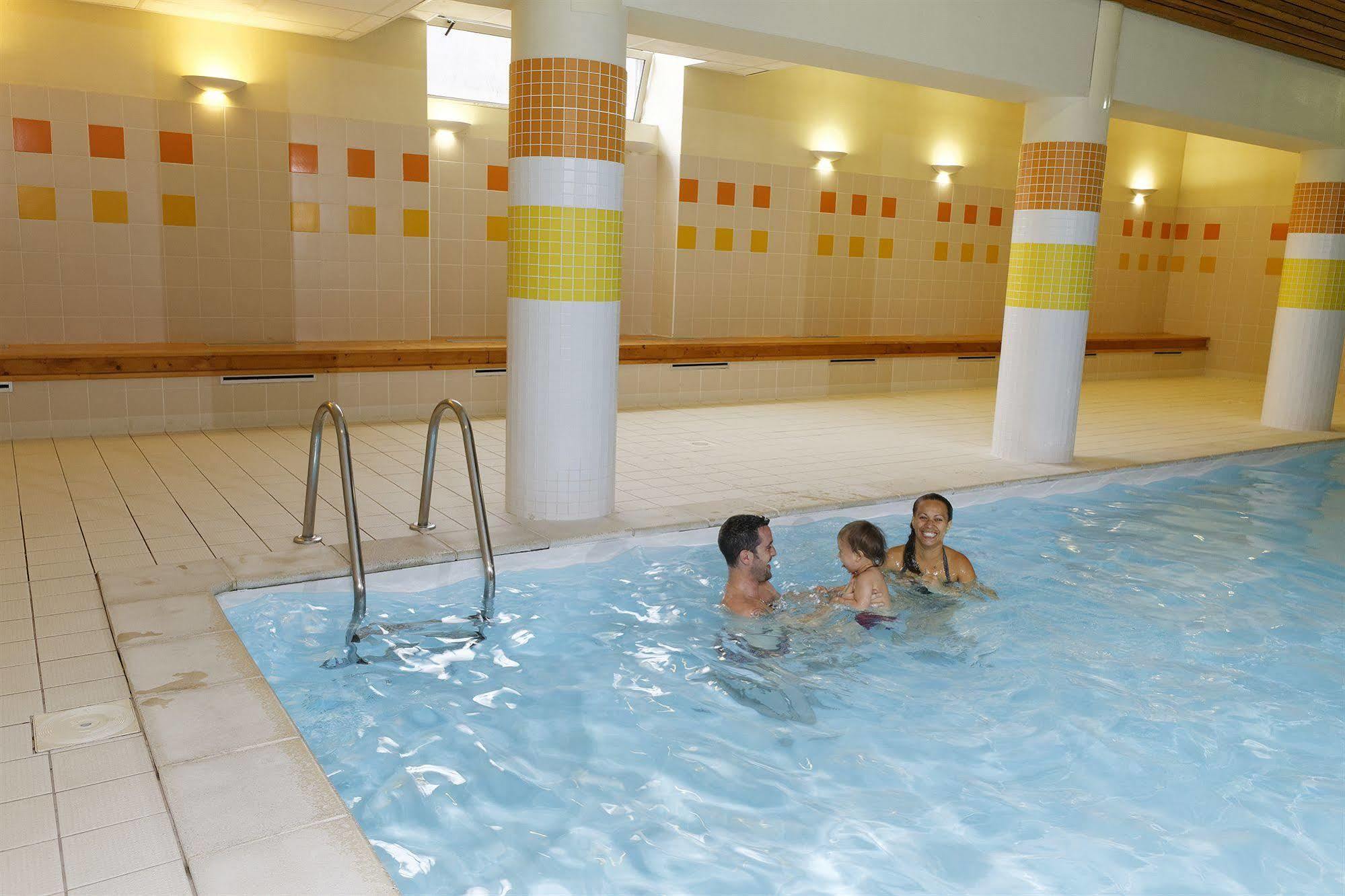 Residence Nemea Les Grands Ax Акс-ле-Терм Екстериор снимка